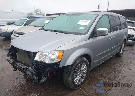 2013 Chrysler Town & Country Touring-L z USA, uszkodzony, nr VIN 2C4RC1CGXDR595724